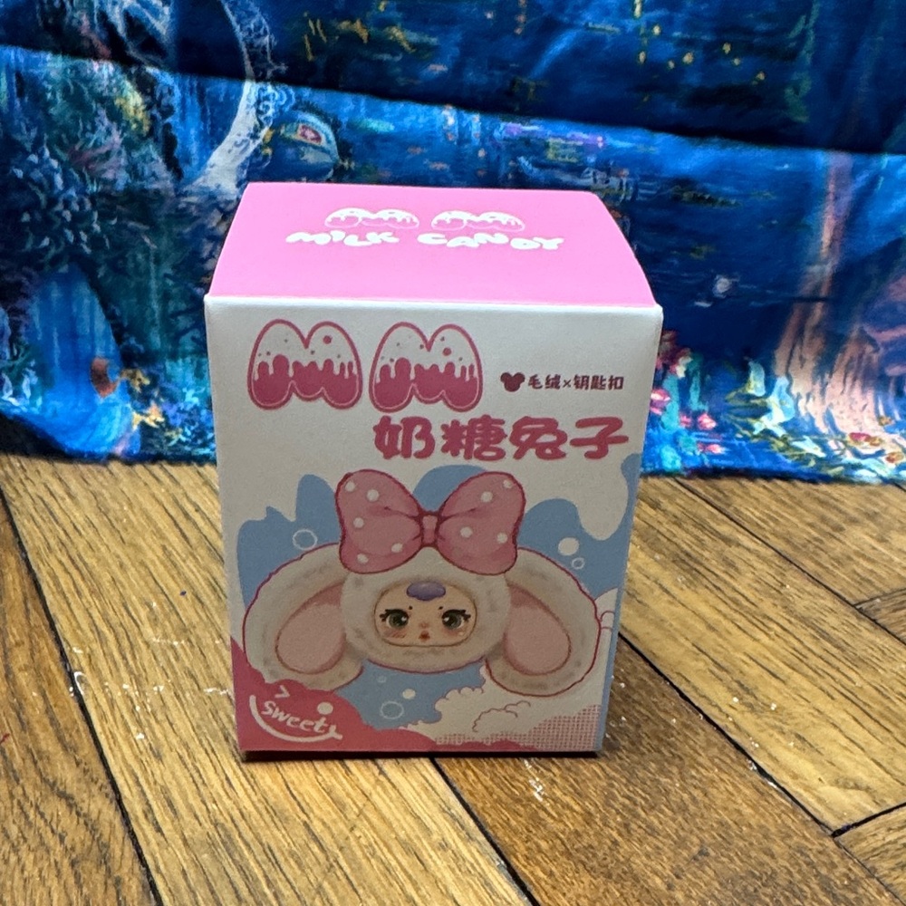 Cute Pink and White Milk Candy Box
Blind Box